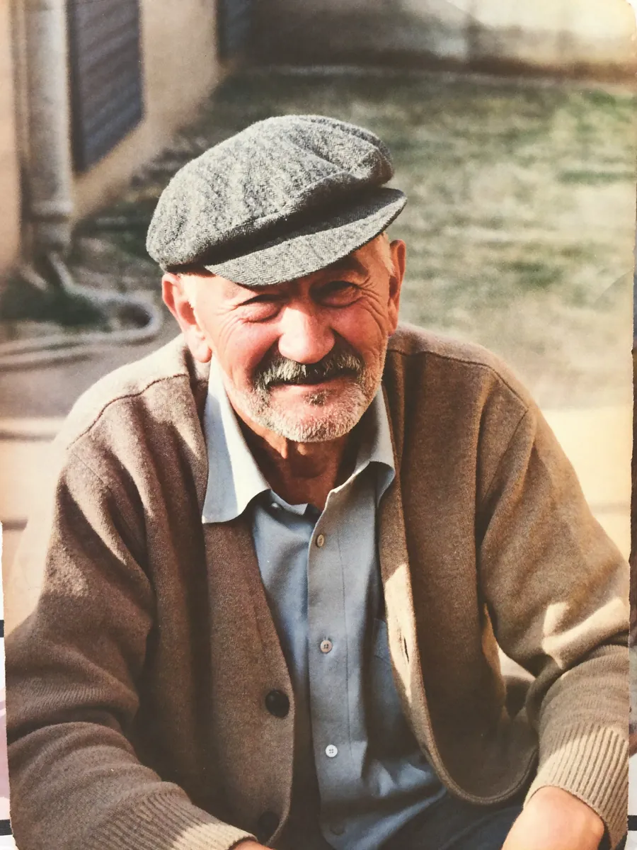 Eski bir aile fotoğrafı: dede